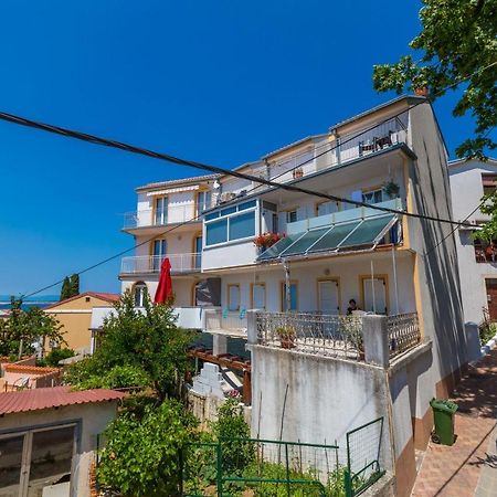 Apartments Kalla Цриквеница Экстерьер фото