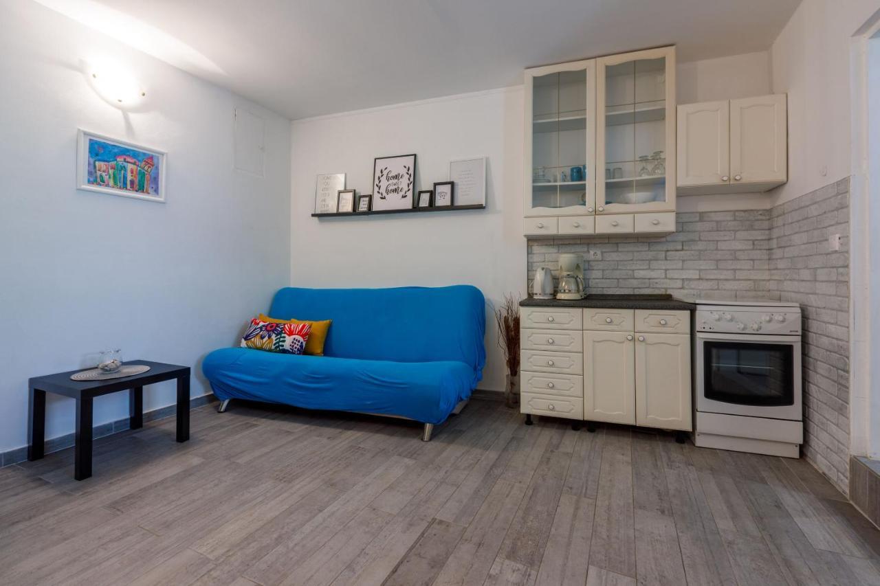 Apartments Kalla Цриквеница Экстерьер фото