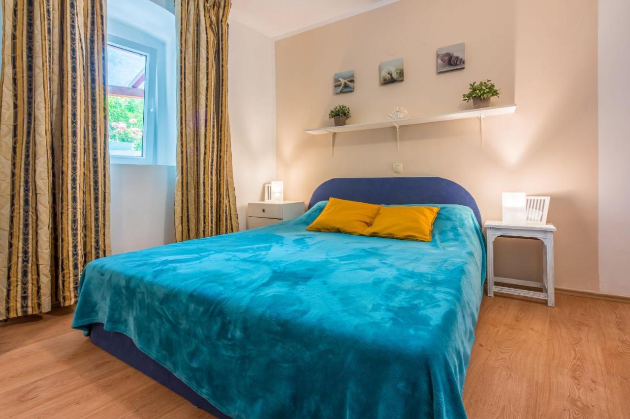 Apartments Kalla Цриквеница Экстерьер фото
